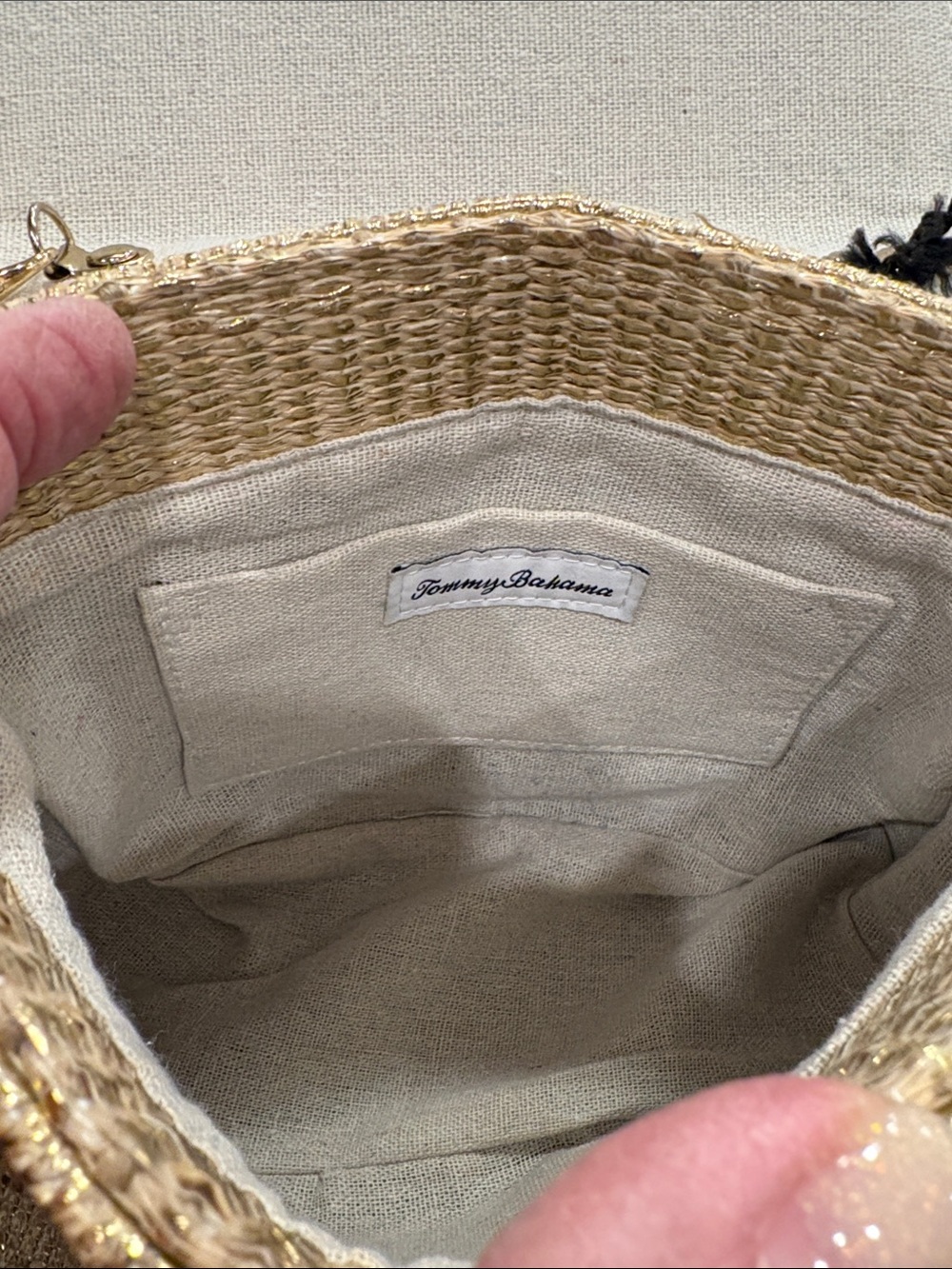 New with Tags! Tommy Bahama Natural Straw Raffia Bag with Bamboo Handle-Fringed! - Picture 2 of 4